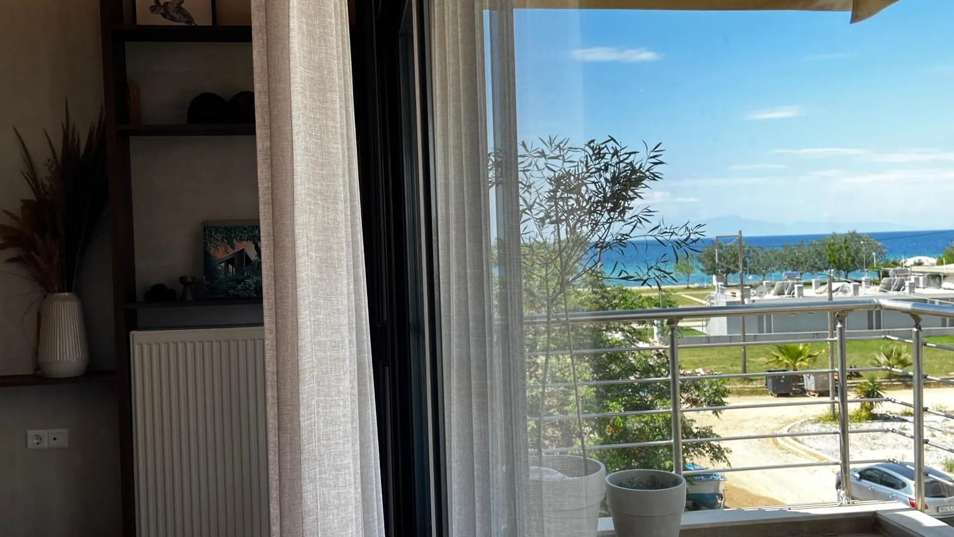 Sea View Apartment Flogita
