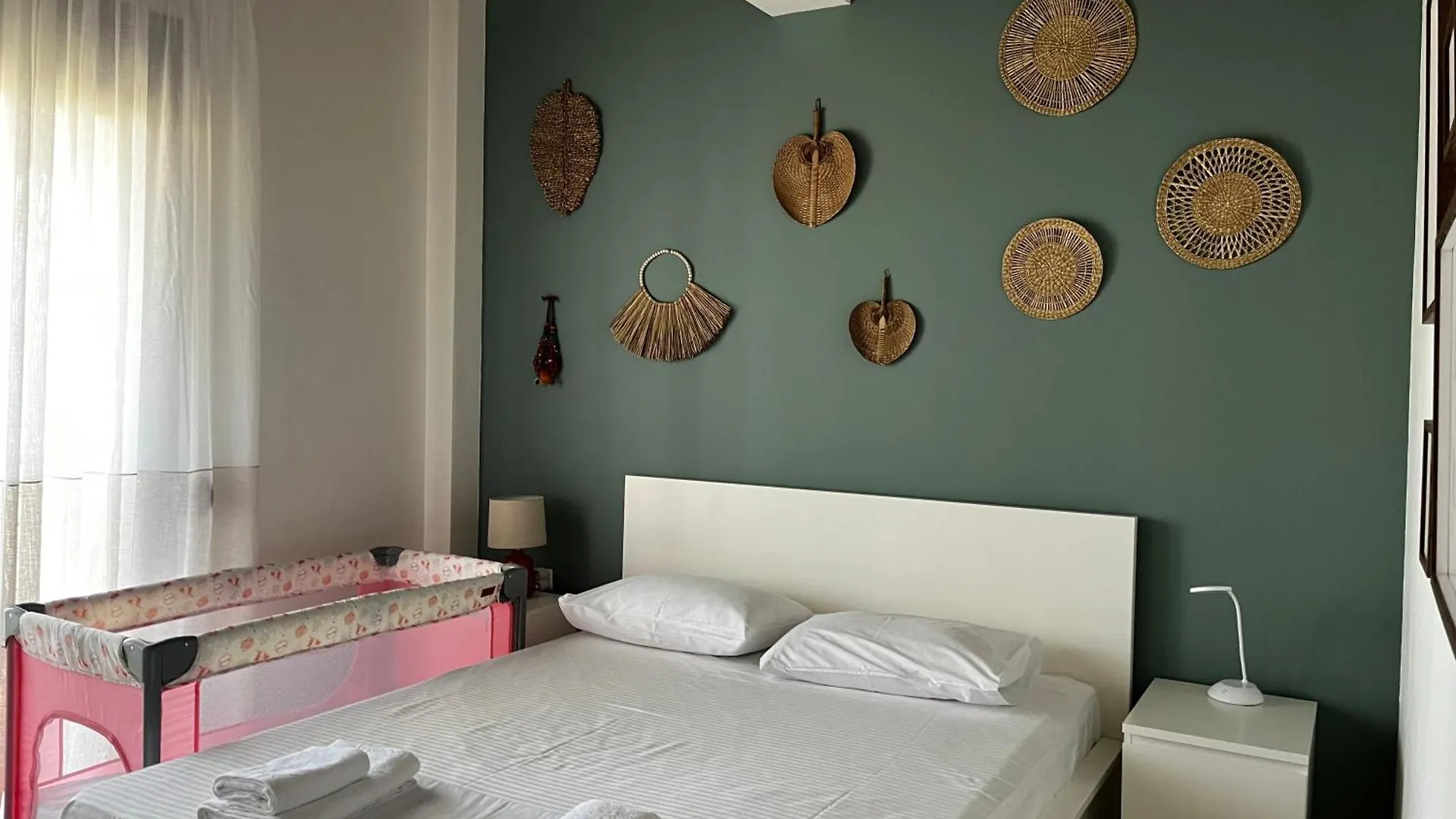 Sea View Apartment Flogita